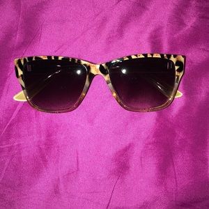 Brand New Betsey Johnson leopard sunglasses